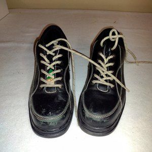 DIckies women's steel-toed shoes